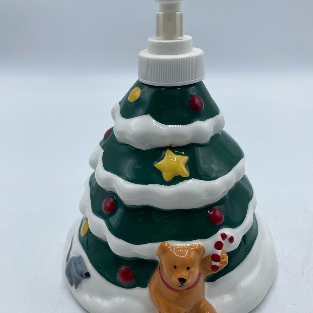 Vintage Bacova Ceramic Christmas Tree Soap Pump Dispenser Coco Dowley 1994 6”